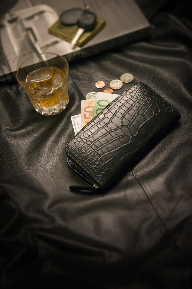 必ず見られる社長財布は“黒のクロコ”で決まり！｜ ｜ファッション｜SUPER CEO